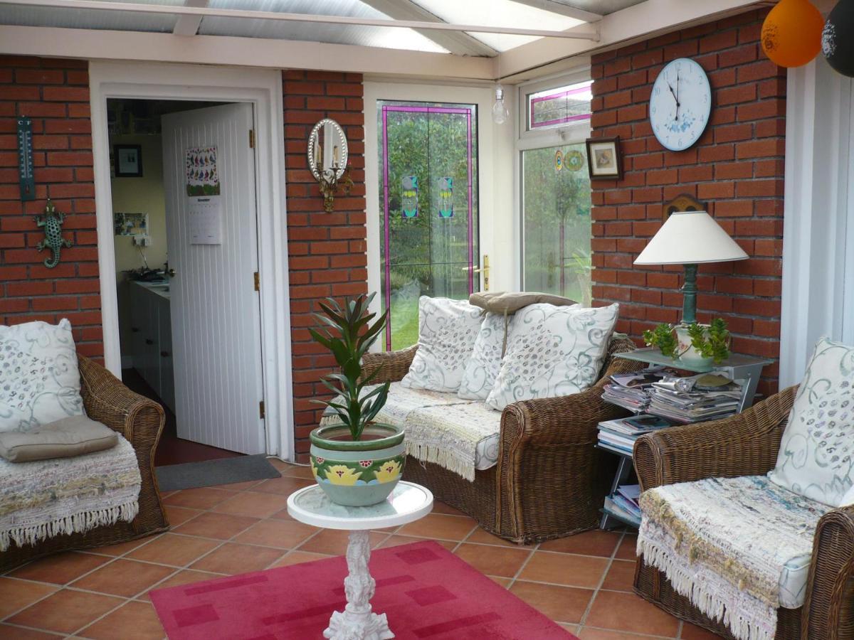 Bed and Breakfast Tyreda Эннис Экстерьер фото
